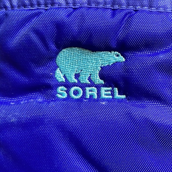 Sorel Kids Winter Boot - Size 3 - Picture 3 of 7